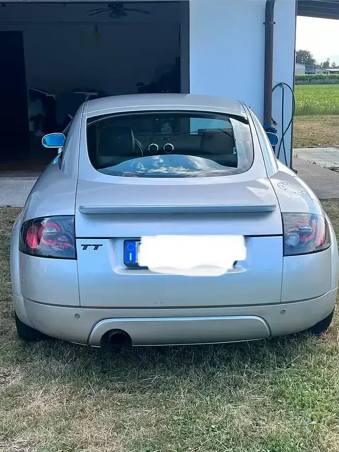 Usata Audi TT 179 CV (131 kW) 1999 Grigio Coupé