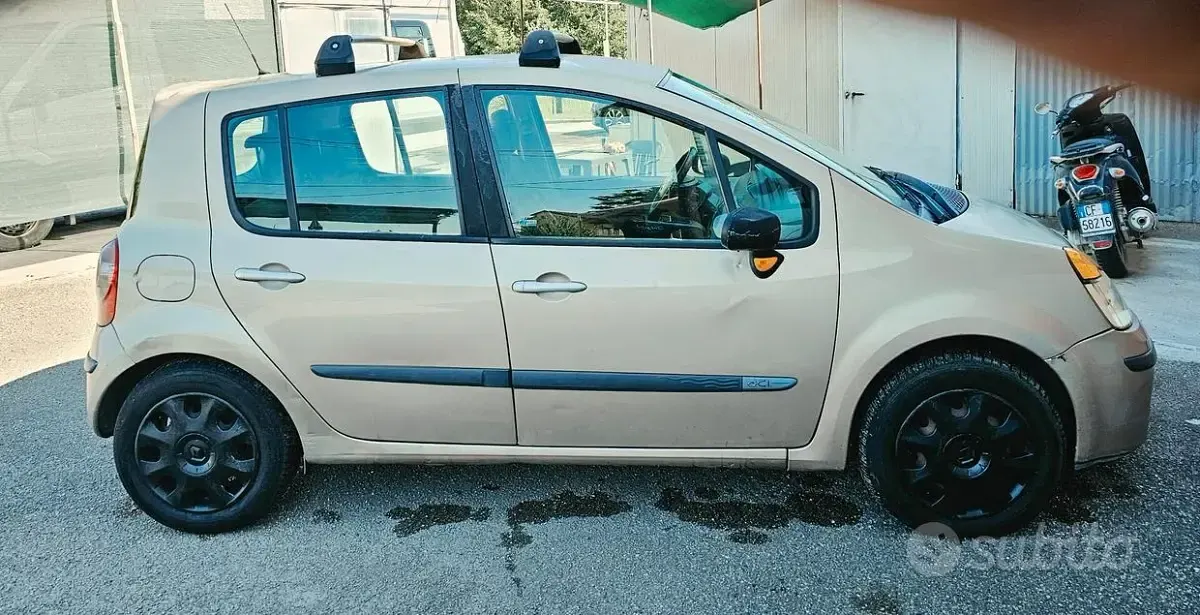 Usata Renault Modus 88 CV (64 kW) 2012 Giallo Monovolume