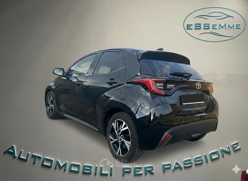 Usata Toyota Yaris Hybrid Trend 116 CV (85 kW) 2024 Nero Berlina