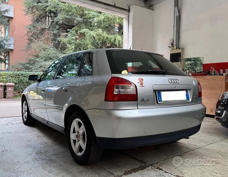 Usata Audi A3 150 CV (110 kW) 2000 Grigio Utilitaria