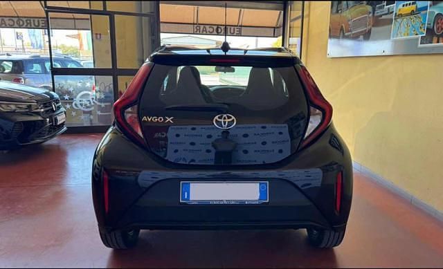 Usata Toyota Aygo X Active 72 CV (52 kW) 2025 Nero SUV