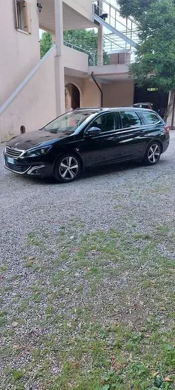 Usata Peugeot 308 SW Allure 120 CV (88 kW) 2016 Station wagon