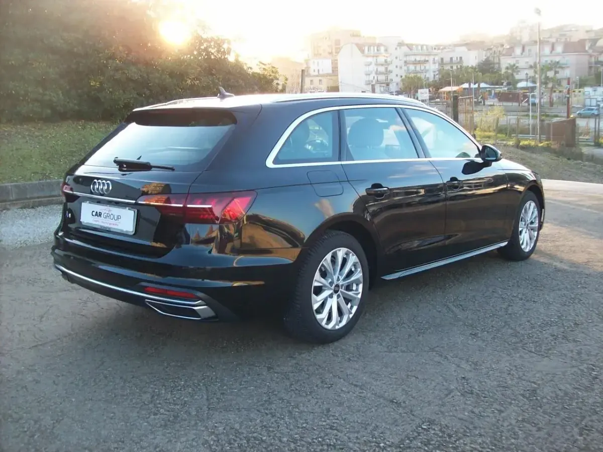 Usata Audi A4 Advanced Plus 163 CV (119 kW) 2022 Nero Station wagon