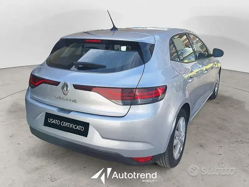 Usata Renault Mégane II Equilibre 116 CV (85 kW) 2022 Grigio Berlina
