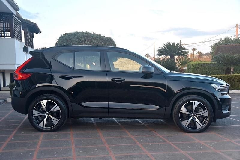 Usata Volvo XC40 R-Design 179 CV (131 kW) 2021 Nero SUV