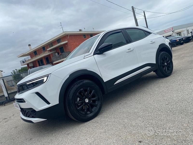 Usata Opel Mokka Elegance 101 CV (74 kW) 2024 Bianco SUV