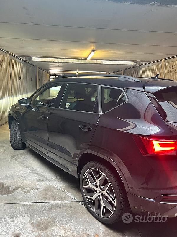 Usata Seat Ateca 4Drive 190 CV (139 kW) 2021 Blu SUV