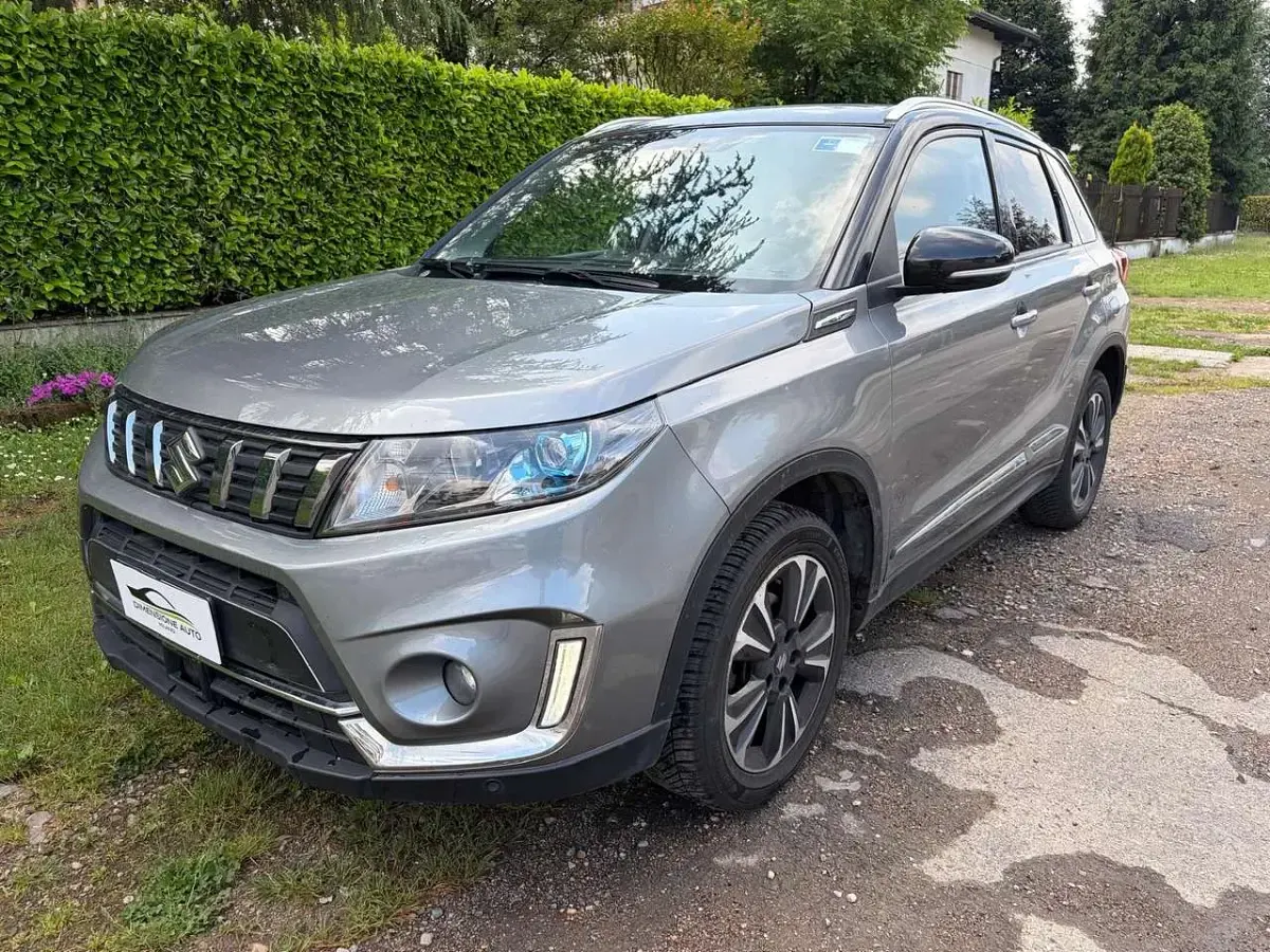 Usata Suzuki Vitara 140 CV (102 kW) 2019 Grigio SUV