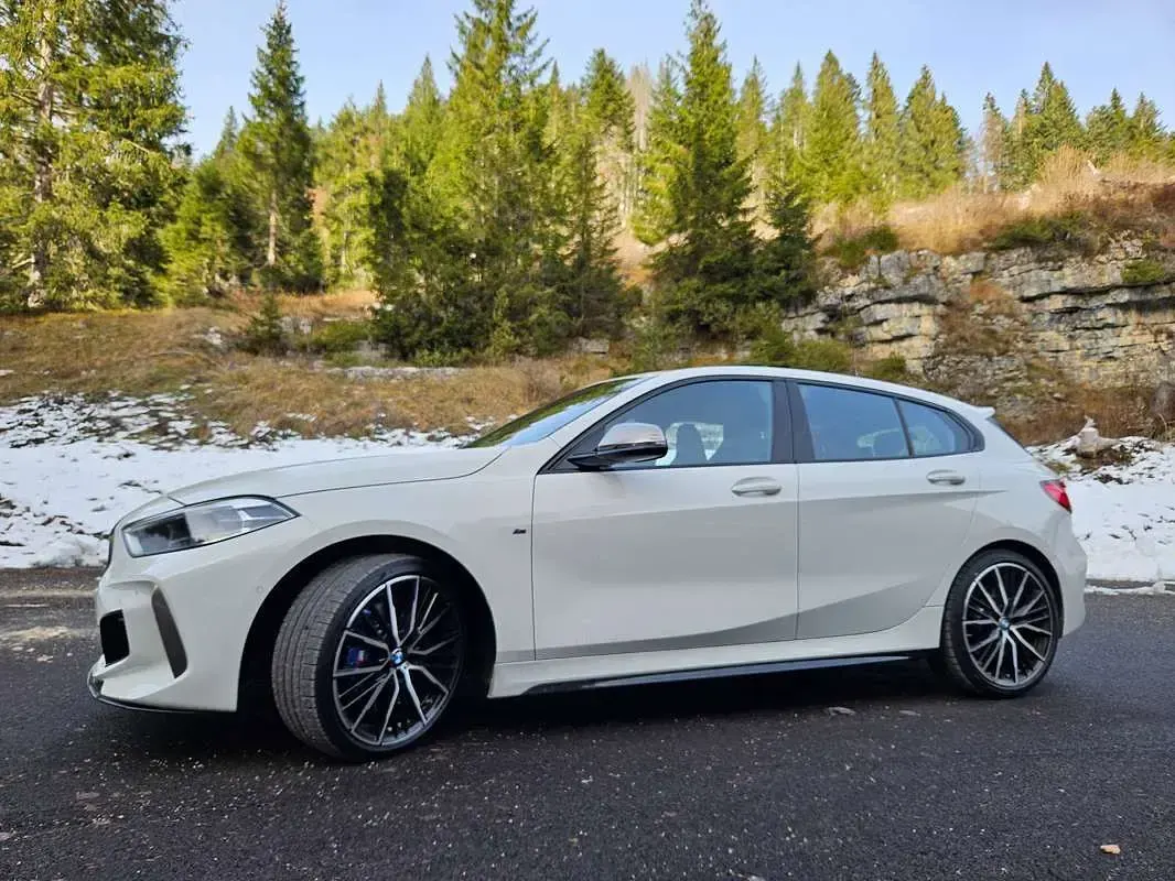 Usata BMW M135 Efficient Dynamics 306 CV (225 kW) 2020 Bianco Utilitaria
