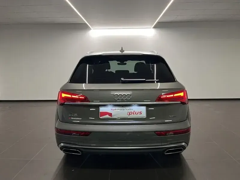 Gebraucht Audi Q5 S-Line 204 PS (150 kW) 2024 Grau SUV