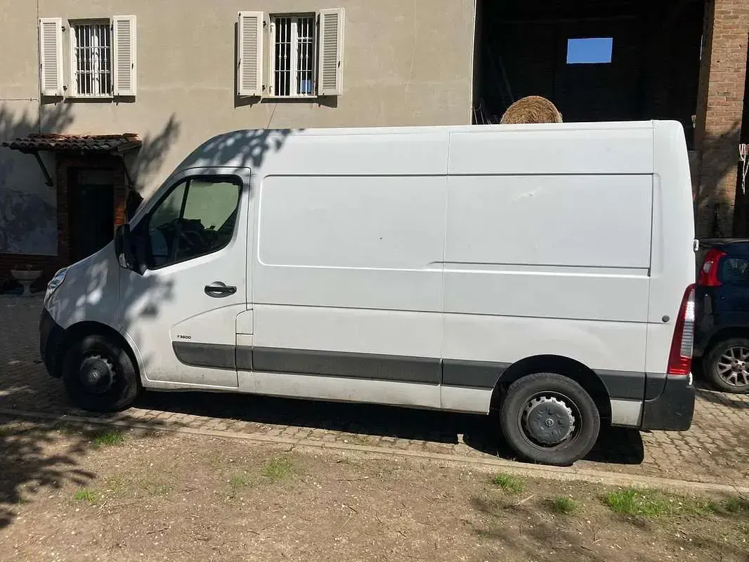 Usata Opel Movano 131 CV (96 kW) 2018 Bianco Monovolume