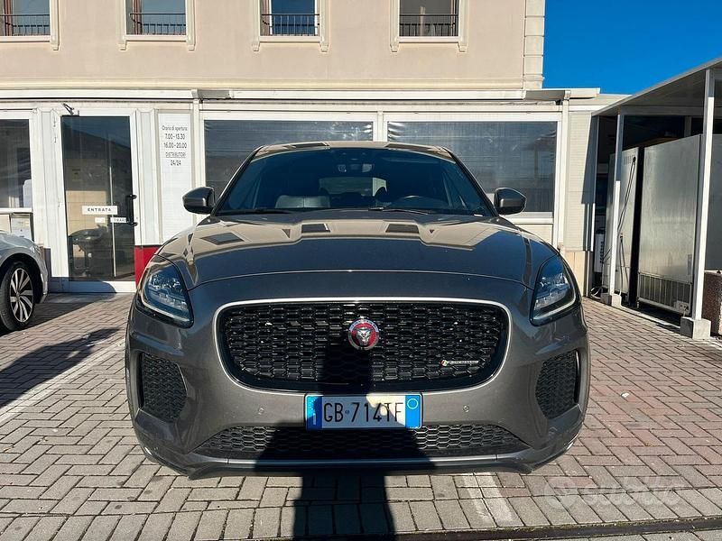 Usata Jaguar E-Pace R-Dynamic 150 CV (110 kW) 2020 Grigio SUV