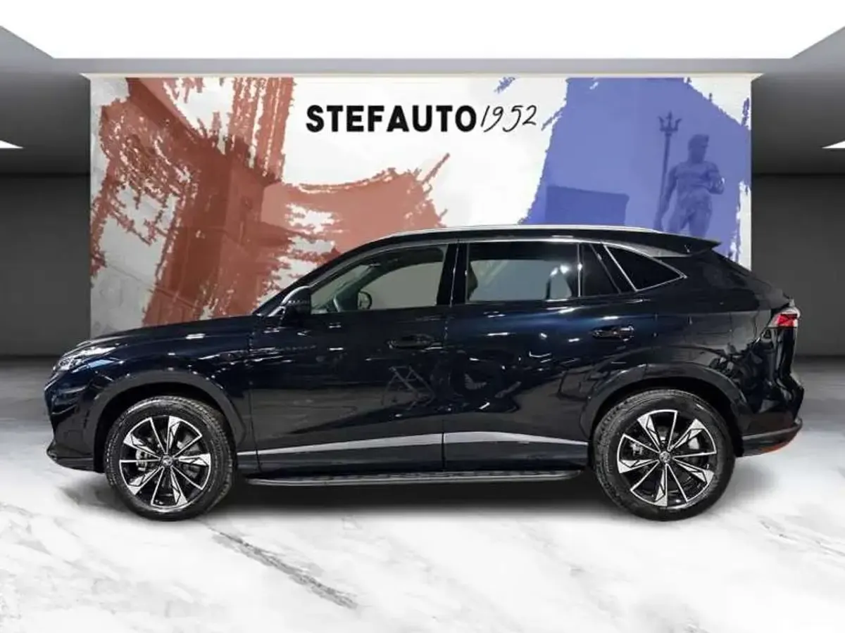 Nuova MG HS Luxury 2026 Pebble black SUV