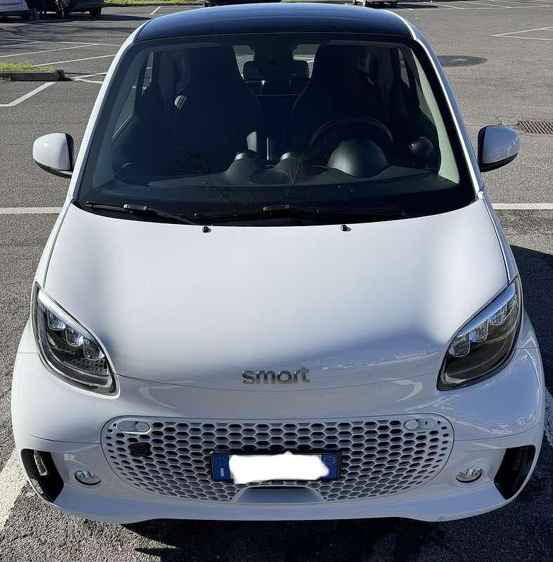Usata Smart ForTwo Coupé Prime 41 kW (56 CV) 2022 Utilitaria