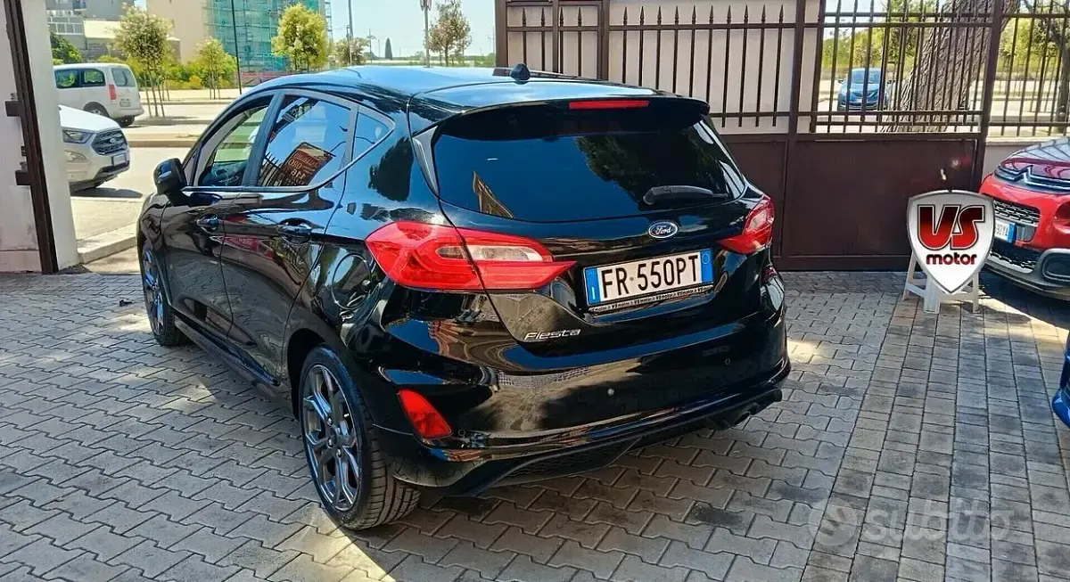 Gebraucht Ford Fiesta ST-Line 86 PS (63 kW) 2018 Schwarz Kleinwagen