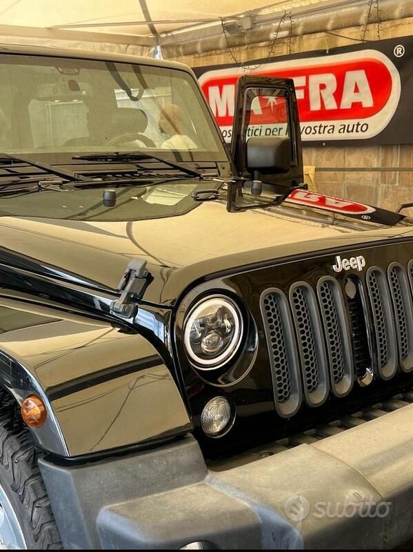 Usata 2015 Jeep Wrangler Sahara SUV | 29.500 € (Ottimo prezzo) - Immagine 1/4