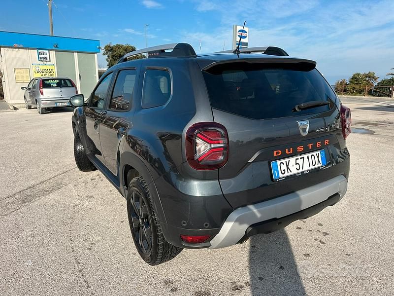 Usata Dacia Duster 101 CV (74 kW) 2022 Grigio SUV