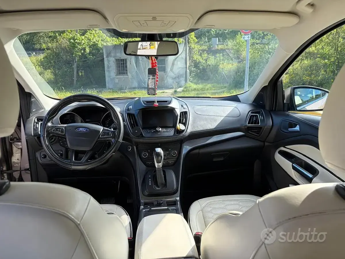 Usata Ford Kuga 150 CV (110 kW) 2017 SUV