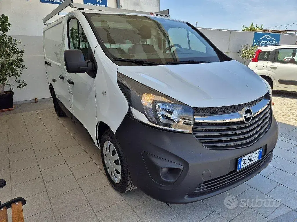 Usata Opel Vivaro-e Combi Edition 120 CV (88 kW) 2019 Bianco Monovolume