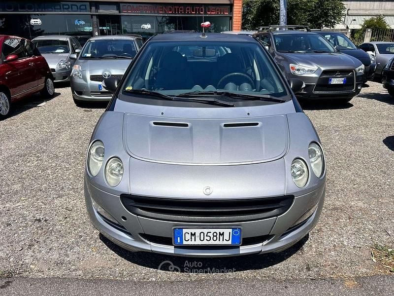 Usata Smart ForFour Pulse 95 CV (69 kW) 2004 Grigio Utilitaria