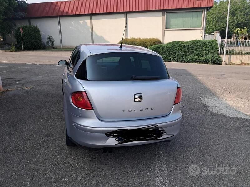 Usata Seat Toledo 2005 Grigio Station wagon