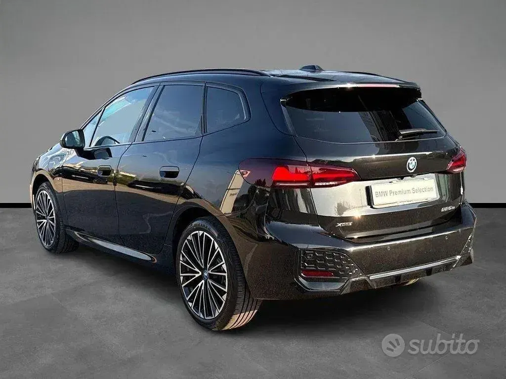 Usata BMW 225 Active Tourer M Sport 136 CV (100 kW) 2025 Nero / metallizzato Monovolume