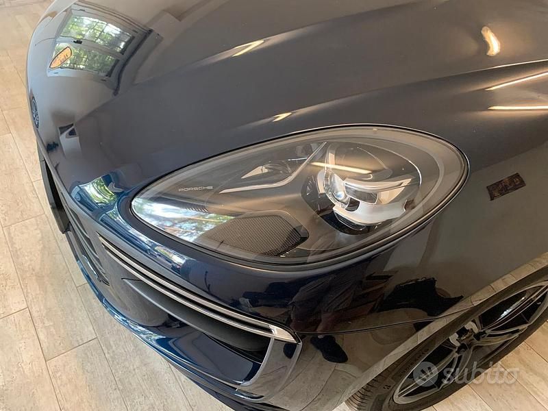 Usata Porsche Macan Turbo 440 CV (323 kW) 2019 Blu SUV