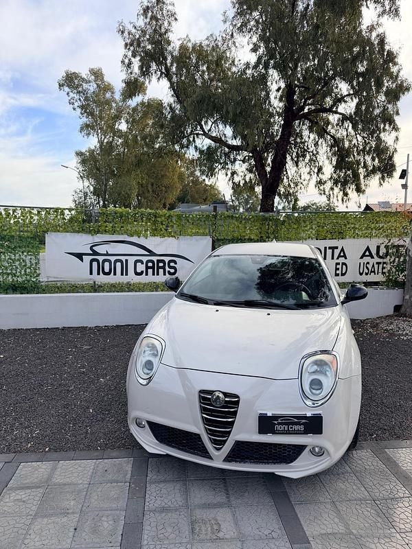 Usata Alfa Romeo MiTo Distinctive 95 CV (69 kW) 2010 Bianco Utilitaria