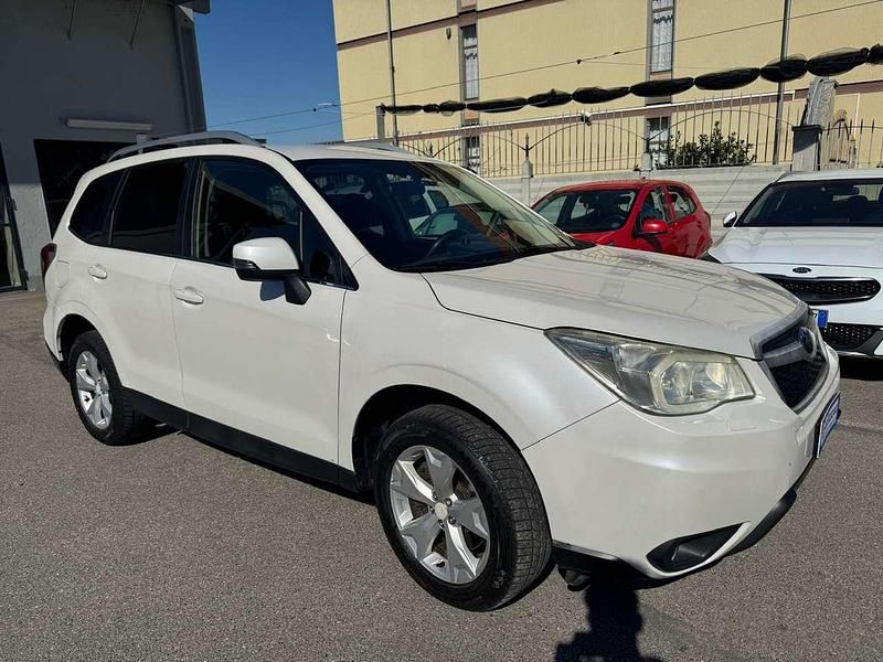 Usata Subaru Forester Trend 147 CV (108 kW) 2013 Bianco SUV