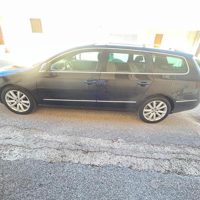 Usata VW Passat Highline 140 CV (102 kW) 2008 Nero Station wagon