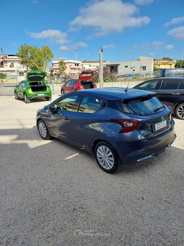 Gray Usata 2022 Nissan Micra Due volumi | 9700 € (Ottimo prezzo) - Immagine 1/4