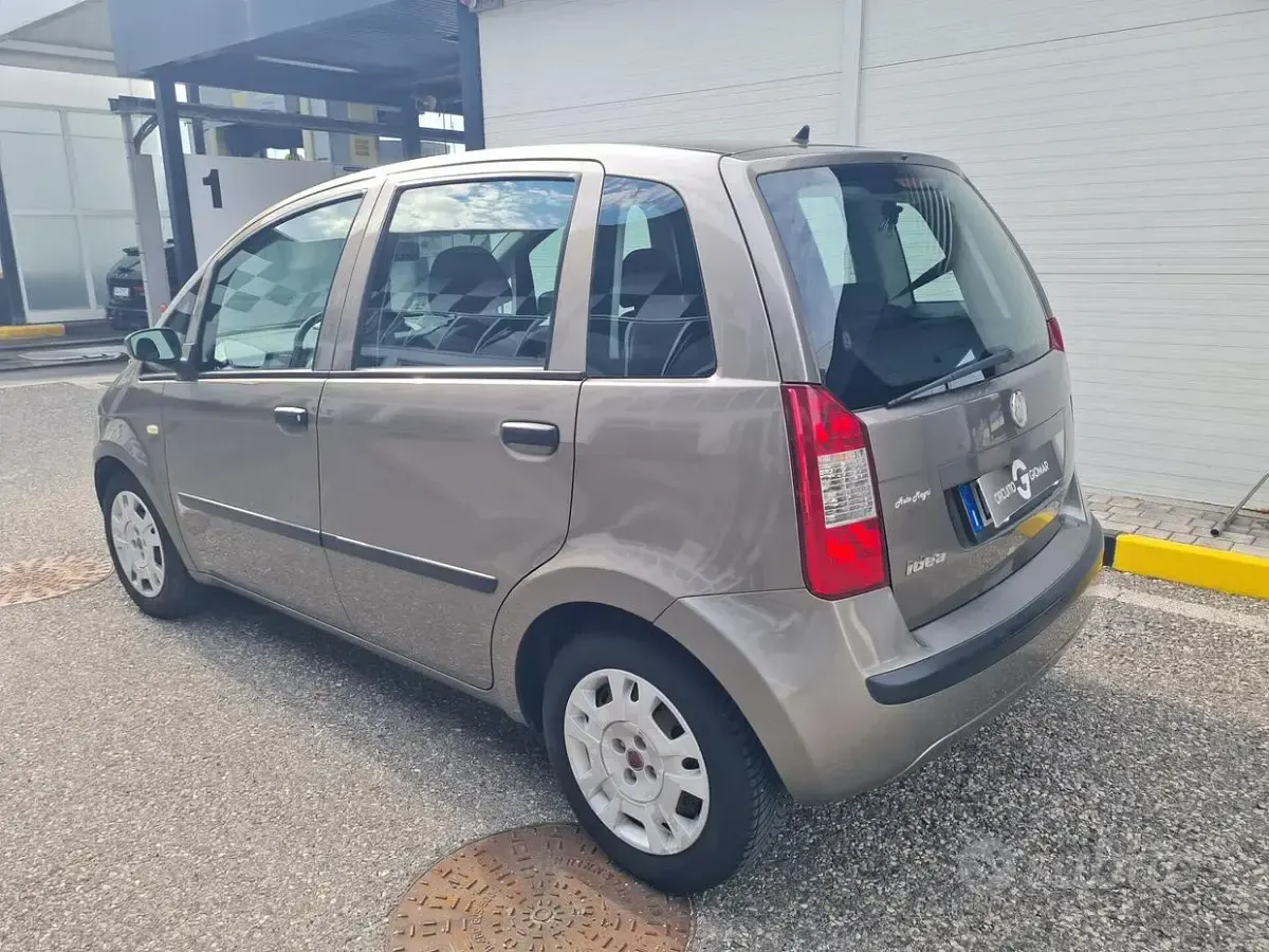 Usata Fiat Idea 80 CV (58 kW) 2009 Marrone Monovolume