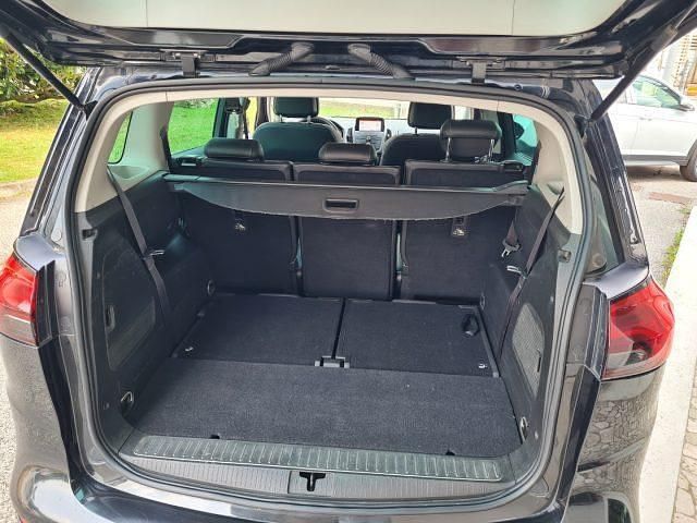 Usata Opel Zafira Tourer Cosmo 136 CV (100 kW) 2014 Nero pastello Monovolume