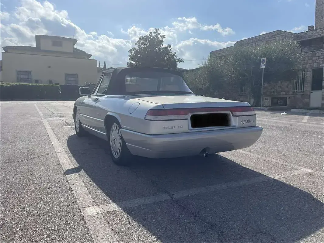 Usata Alfa Romeo Spider 122 CV (89 kW) 1992 Cabrio