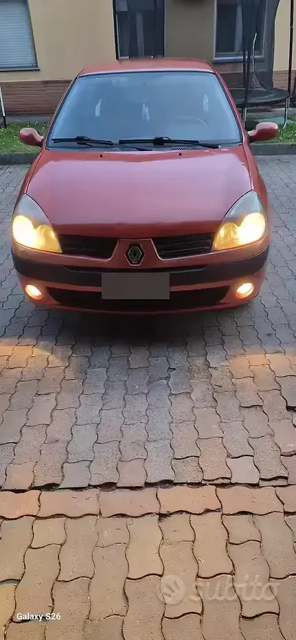 Usata Renault Clio II 75 CV (55 kW) 2004 Berlina
