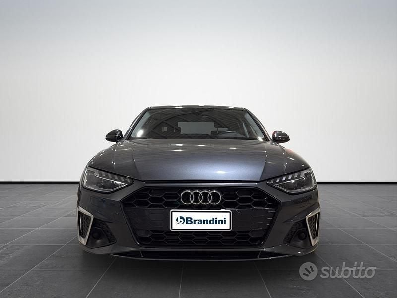 Usata Audi A4 S-Line 150 CV (110 kW) 2023 Grigio Berlina