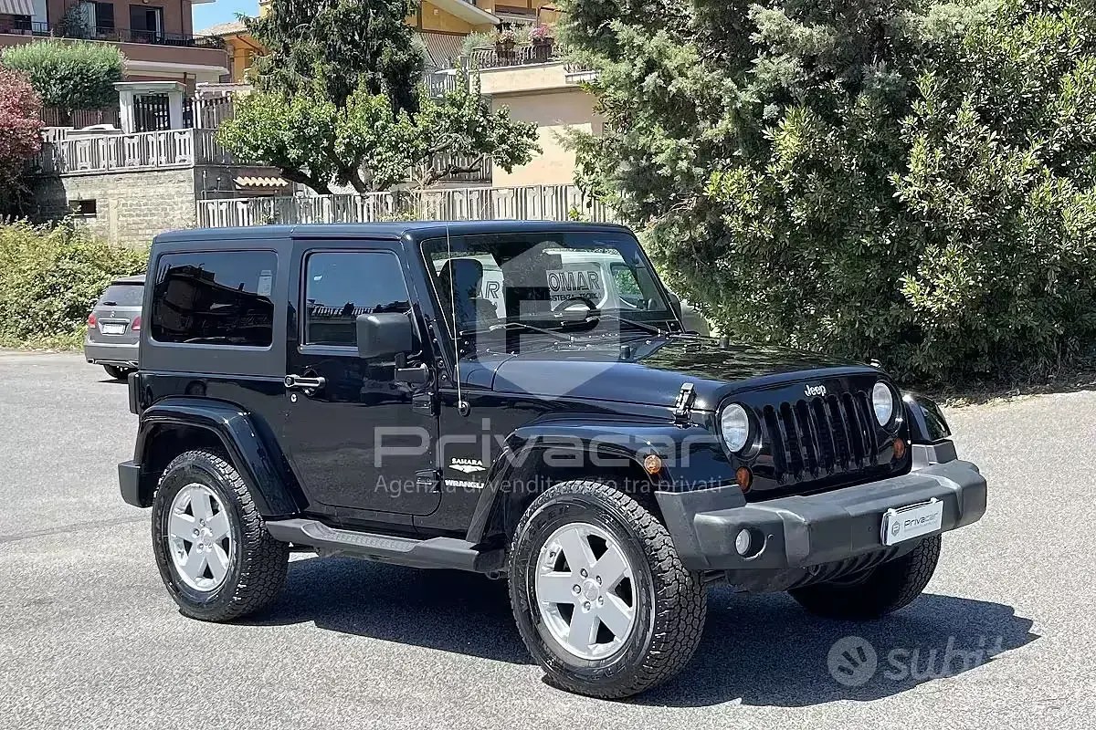 Usata Jeep Wrangler Sahara 200 CV (147 kW) 2011 Nero SUV