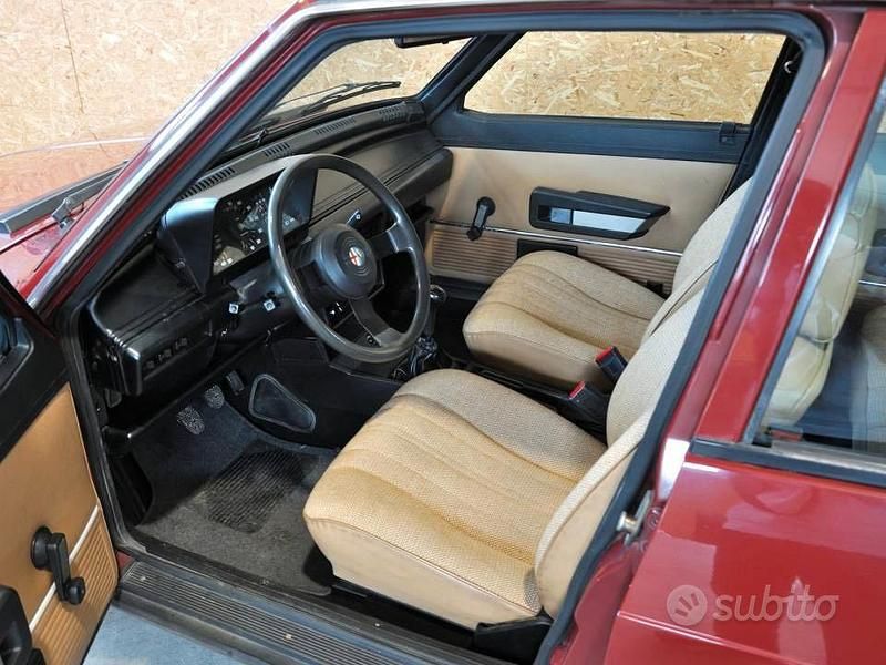Usata 1983 Alfa Romeo Giulietta Due volumi | 7500 € - Immagine 1/3