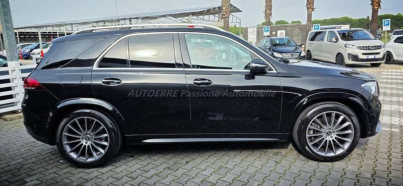 Begagnad Mercedes GLE400 Premium Plus 330 HK (242 kW) 2022 Svart SUV