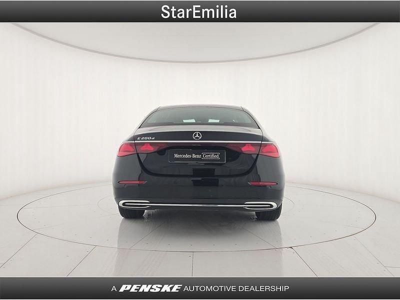 Usata Mercedes E200 Advanced 163 CV (119 kW) 2025 Nero Utilitaria