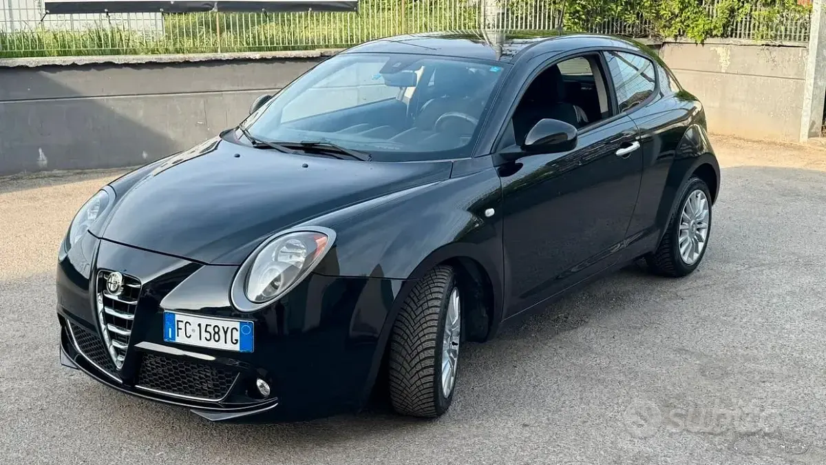 Usata Alfa Romeo MiTo 120 CV (88 kW) 2016 Nero Utilitaria