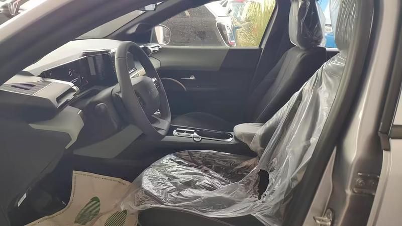 Usata Lancia Ypsilon 101 CV (74 kW) 2024 Oro Utilitaria