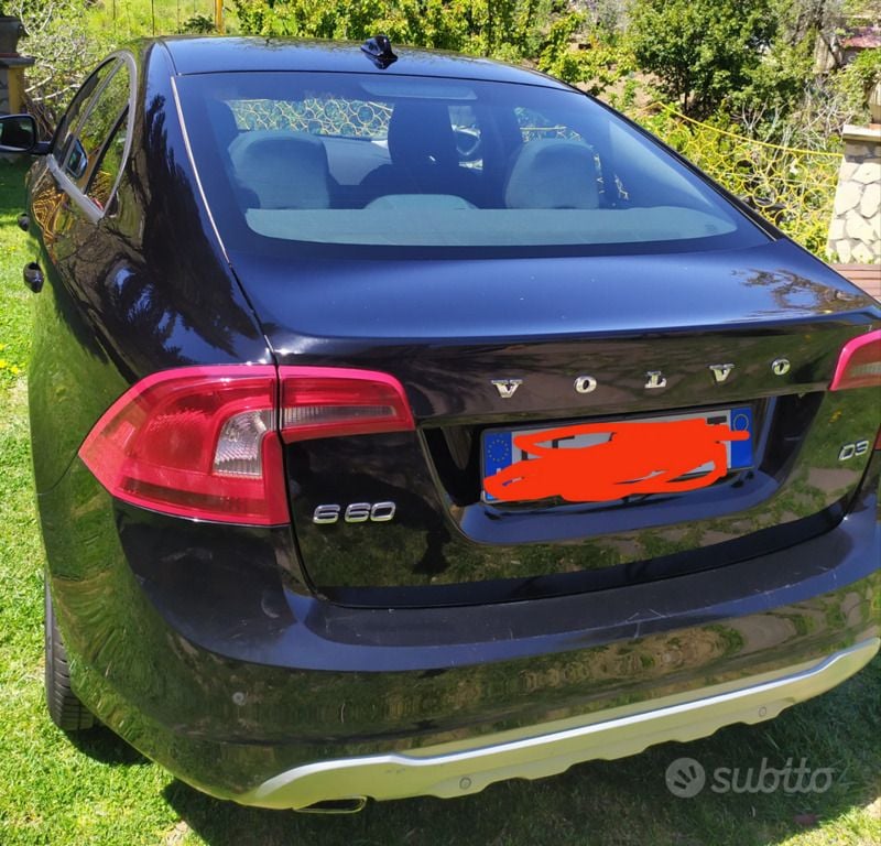 Usata Volvo S60 Kinetic 203 CV (149 kW) 2011 Nero Berlina