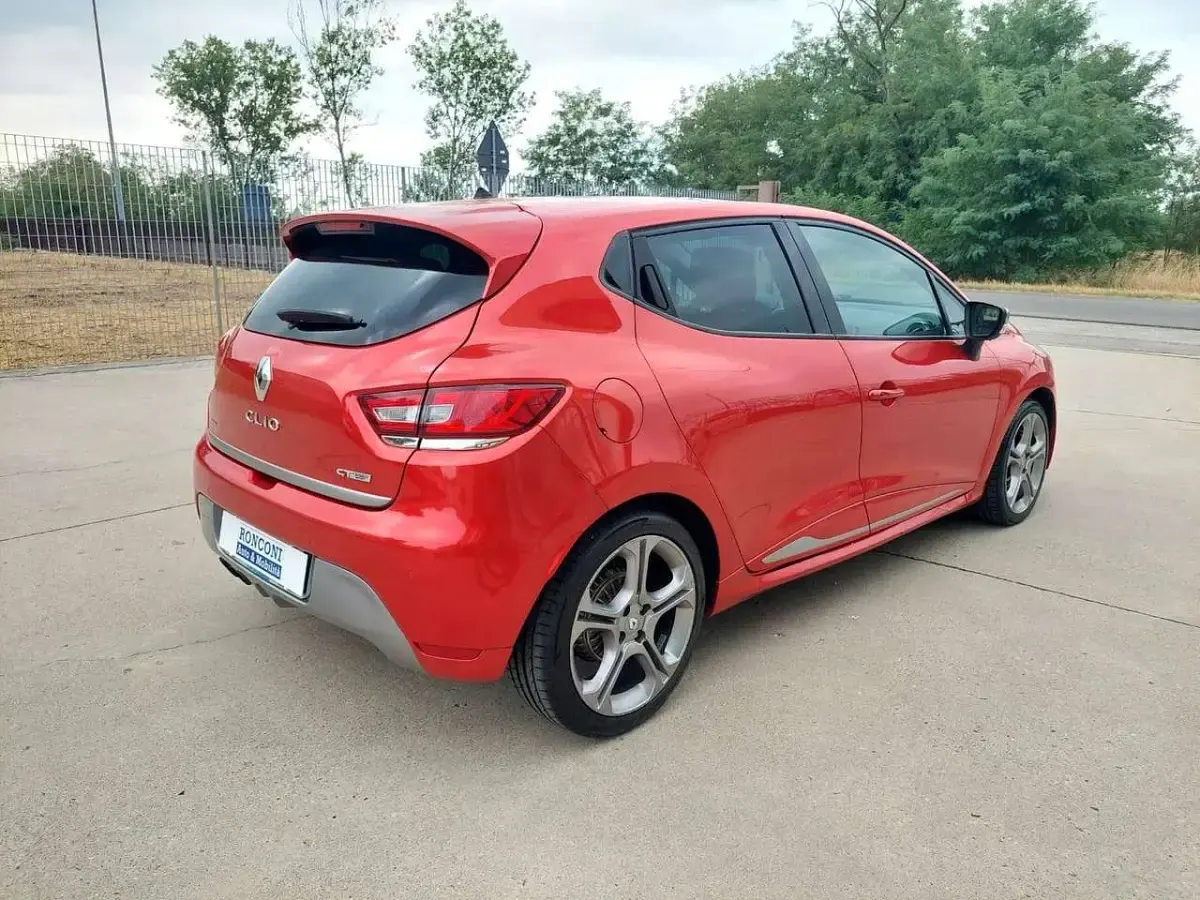 Usata Renault Clio IV GT 120 CV (88 kW) 2016 Rosso passion/ rouge flamme Berlina
