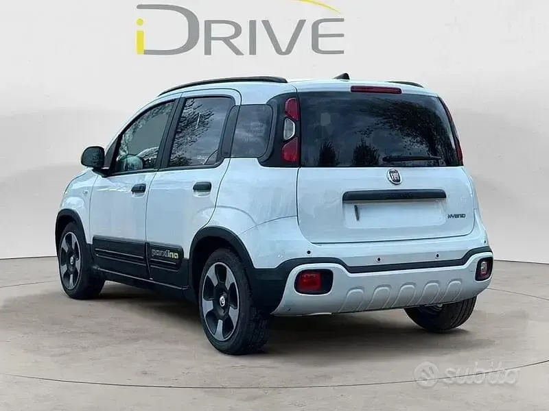 Nuova Fiat Panda Cross 69 CV (50 kW) 2025 Bianco Utilitaria