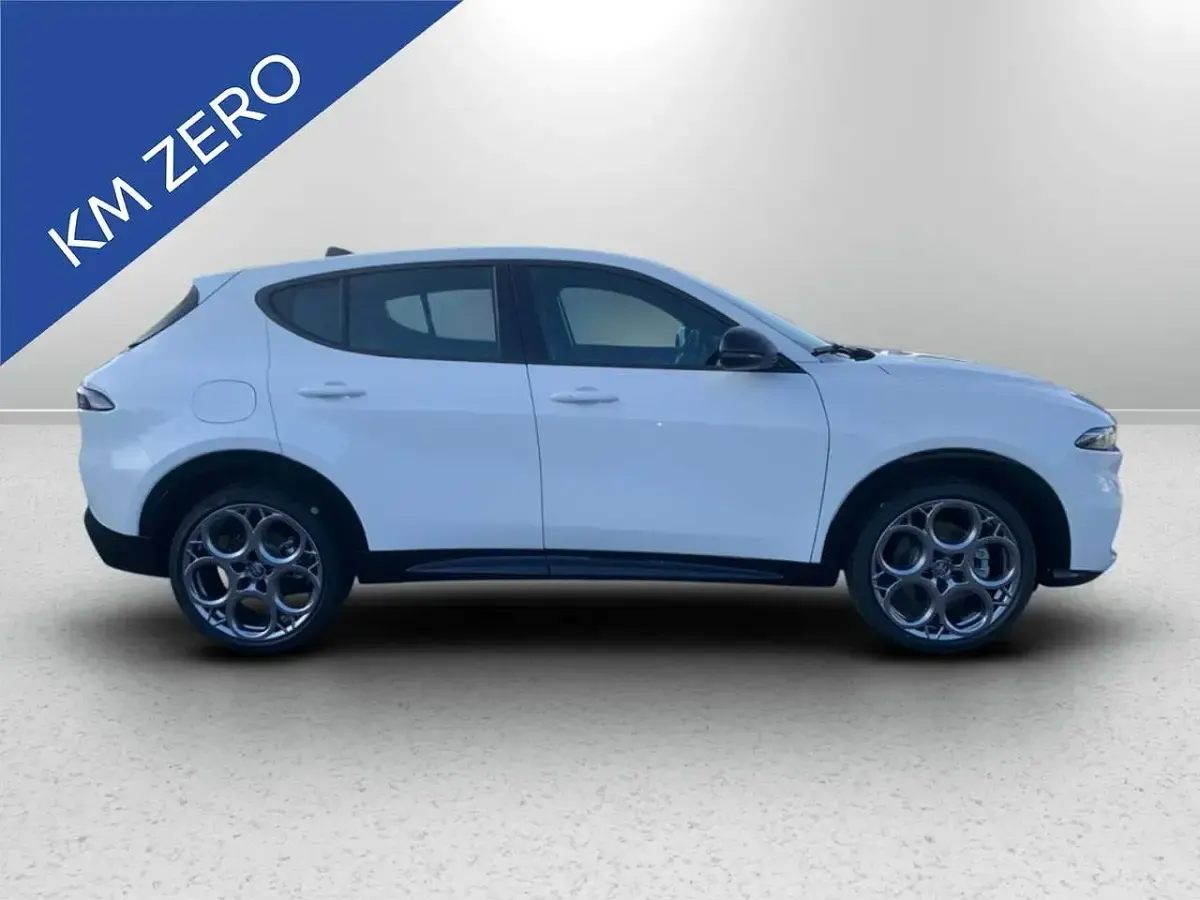 Nuova Alfa Romeo Tonale Sprint 160 CV (117 kW) 2025 Bianco alfa SUV