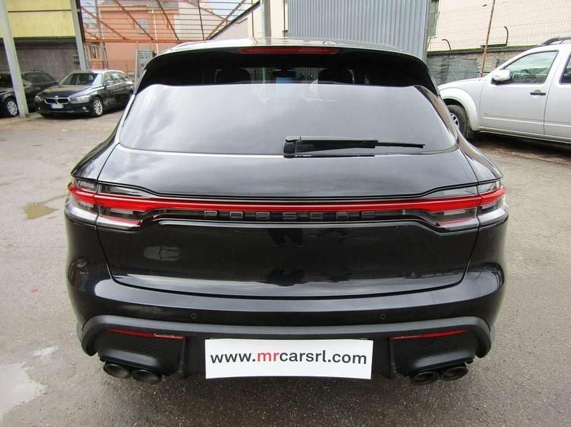 Usata Porsche Macan 265 CV (194 kW) 2023 Jet black metallic SUV