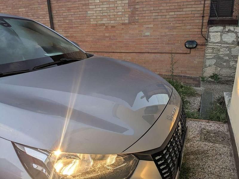 Usata Peugeot 208 Allure 99 CV (72 kW) 2019 Utilitaria