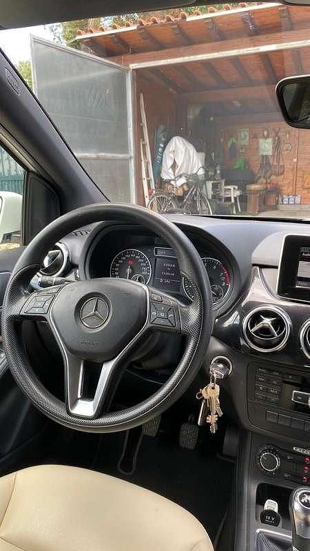 Usata Mercedes B180 Executive 122 CV (89 kW) 2013 Utilitaria