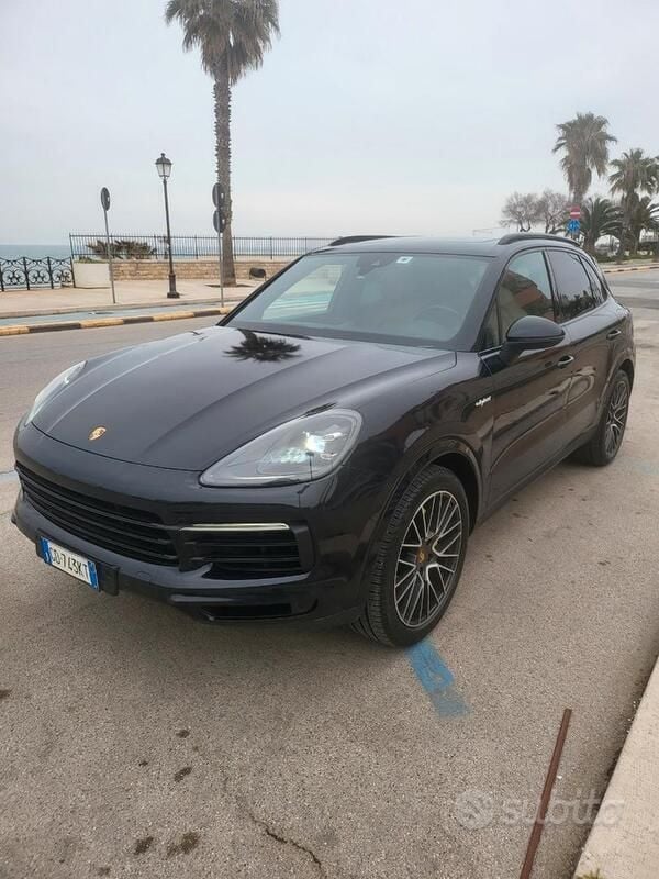 Usata Porsche Cayenne 462 CV (339 kW) 2018 Nero SUV
